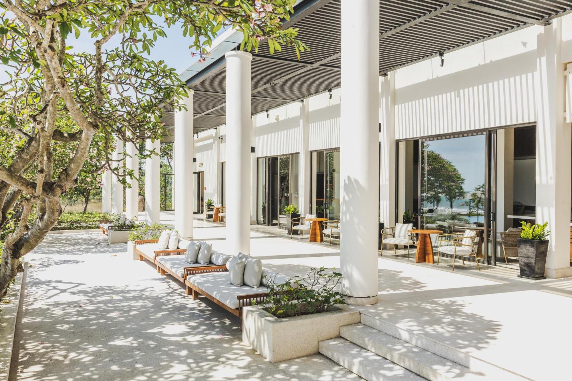 Azerai Ke Ga Bay Hotel Exterior photo