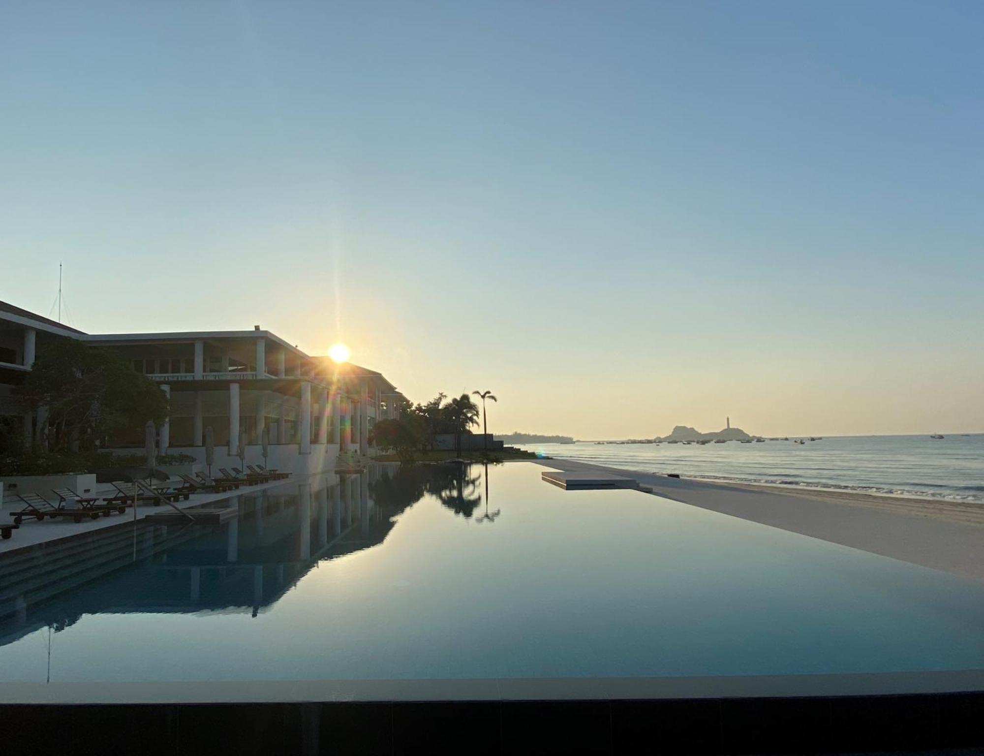 Azerai Ke Ga Bay Hotel Exterior photo