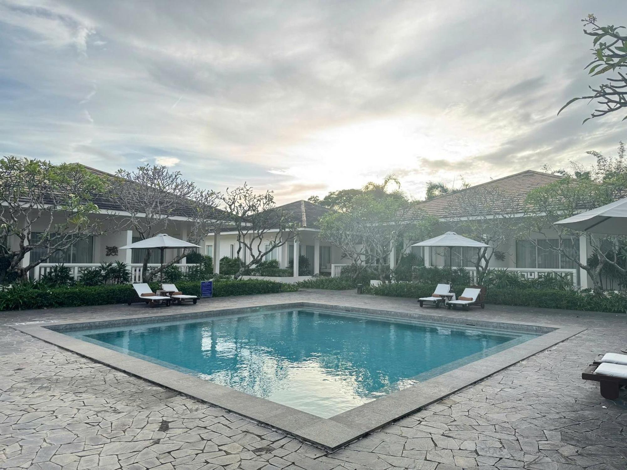 Azerai Ke Ga Bay Hotel Exterior photo