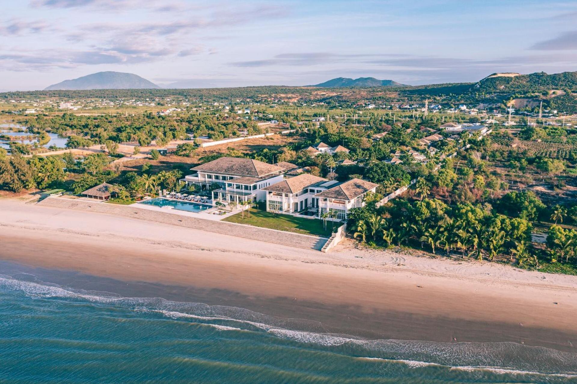 Azerai Ke Ga Bay Hotel Exterior photo