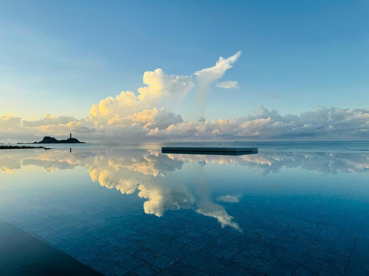 Azerai Ke Ga Bay Hotel Exterior photo